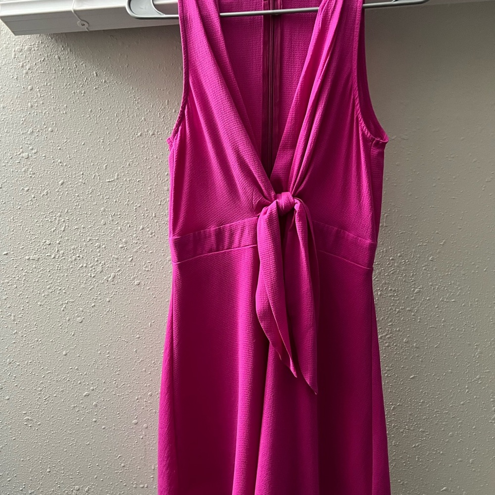 Elegant Pink Sleeveless Dress